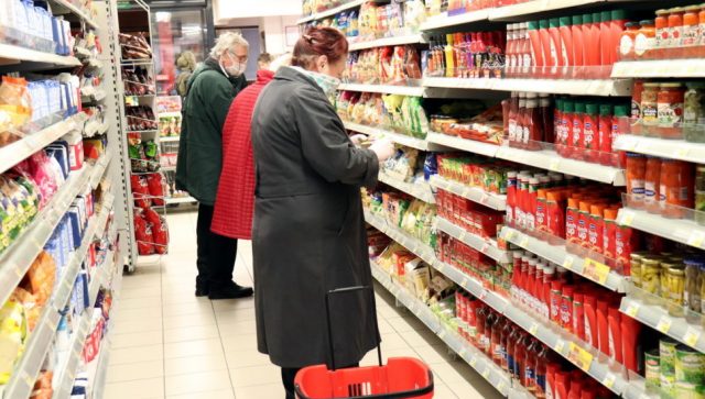 Trgovci poštuju Uredbu o ograničavanju cena namirnica
