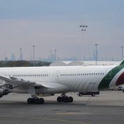 ALITALIA PREŽIVALJAVA ZAHVALJUJUĆI ZAJMOVIMA Italijanska aviokompanija od države može da dobije oko 200 miliona evra