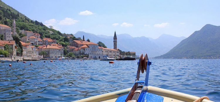 PUSTO CRNOGORSKO PRIMORJE U Budvi cene nikad niže, u Herceg Novom i Baru prazni kafići i plaže