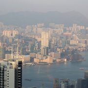 Vaučeri pomoći u vrednosti od 1.280 dolara stanovnicima Hong Konga