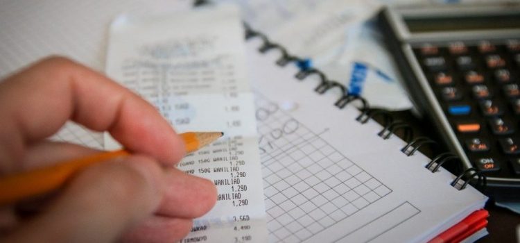VREDNIM NAGRADAMA PROTIV SIVE EKONOMIJE Počelo slanje koverata za igru „Uzmi račun i pobedi“, a iz ministarstva finansija za Biznis.rs objašnjavaju zašto treba učestvovati