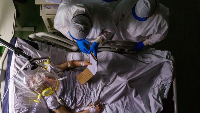 SMANJUJE SE BROJ PACIJENATA NA RESPIRATORIMA U Srbiji još 372 slučaja korona virusa, preminulo sedam osoba
