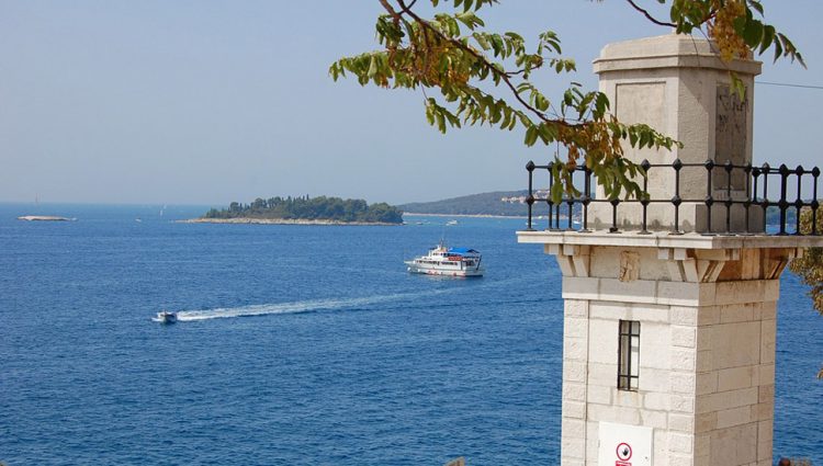 Promet u hrvatskim lukama niži 42 odsto u odnosu na 2019. godinu