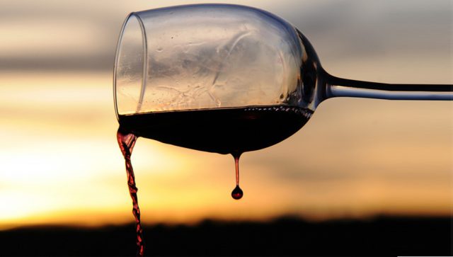 Boca vina „sazrelog“ u svemiru košta milion dolara