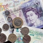 Sve više Britanaca suočava se sa finansijskim problemima