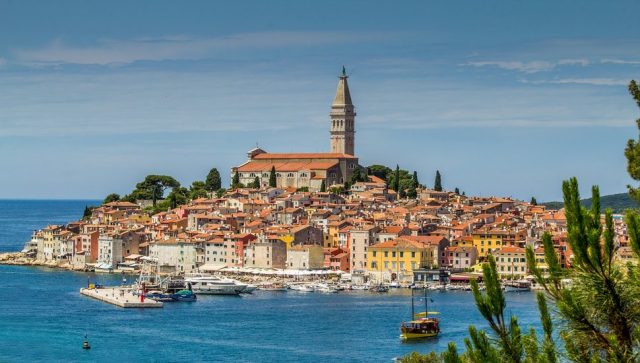 U Hrvatskoj trenutno boravi gotovo 900.000 turista