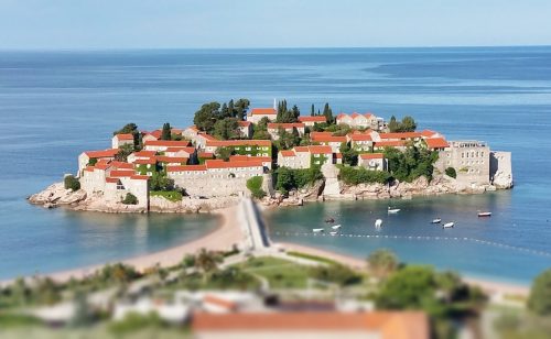 Sveti Stefan biće ovog leta otvoren za turiste posle pet godina