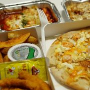 RUSKA AVIOKOMPANIJA POKUŠAVA DA OPSTANE Dostavljaju putničke obroke na kućnu adresu