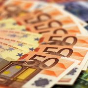 CRNA GORA SE ZADUŽILA 250 MILIONA EVRA Za finansiranje budžeta treba još 150 miliona evra