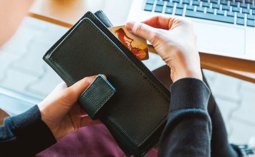 ECB upozorila na trend potiskivanja gotovinskog plaćanja