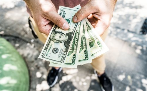 Pad broja zahteva za naknadu za nezaposlenost u SAD