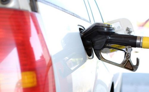 Benzin poskupeo dva, a evrodizel četiri dinara po litru