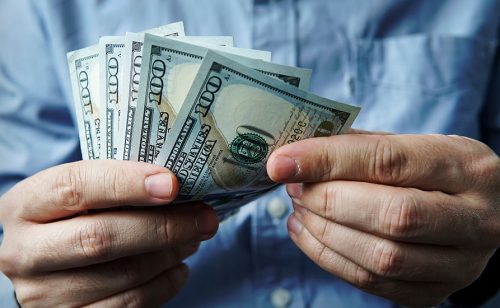 Potrošački krediti u SAD zabeležili manji rast od očekivanog u oktobru