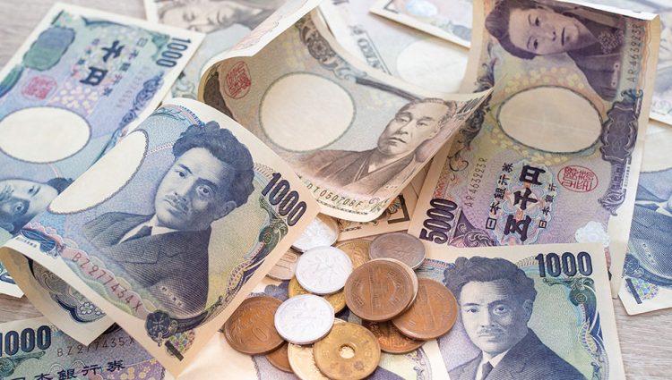 Pad jena neće uticati na promenu monetarne politike Japana