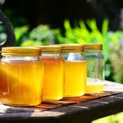 Povučen med koji sadrži ostatke antibiotika
