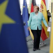 NEIZVESNO USVAJANJE FINANSIJSKOG PAKETA EU Merkel i lideri evropskog juga za dogovor u julu
