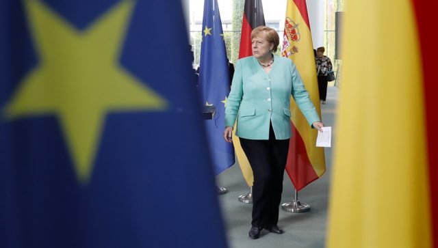 NEIZVESNO USVAJANJE FINANSIJSKOG PAKETA EU Merkel i lideri evropskog juga za dogovor u julu