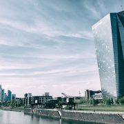 ECB upozorava na rastuće rizike po finansijski sistem