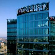 Očekivana plata za direktora Unicredit banke povećana 30 odsto