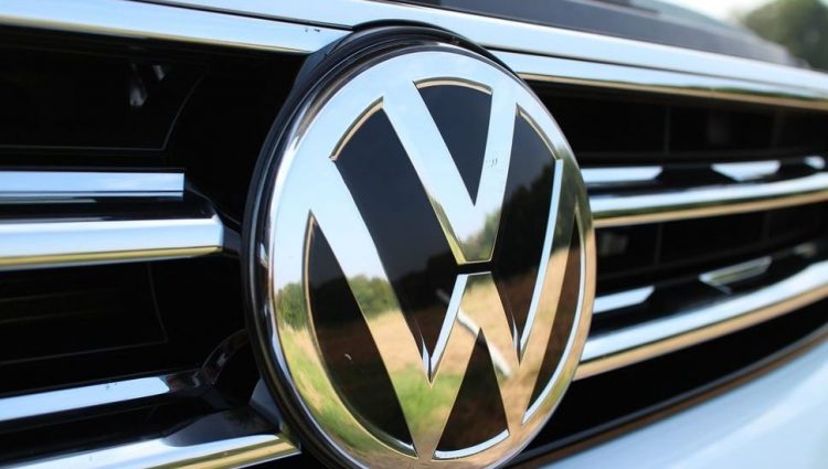 Volkswagen planira da uloži oko 2,4 milijarde evra u veštačku inteligenciju