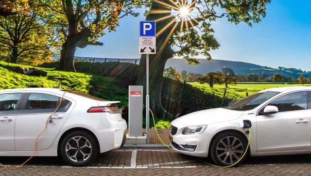 Električne automobile najviše vole u Koreji, Kini i Nemačkoj, u Srbiji još uvek dvocifren broj vozila