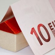 JAVNI POZIV BANKAMA ZA PROJEKAT „HILJADU PLUS“ Izdvojeno 20 miliona evra za stambene kredite u Crnoj Gori