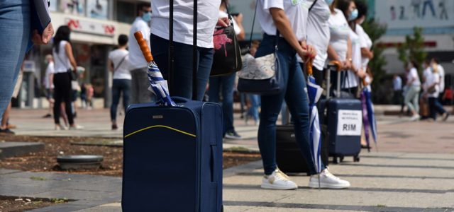 TURISTIČKE AGENCIJE NASTAVLJAJU SA RADOM Uskoro polise, postojaće dva modela osiguranja, najavio Ljajić
