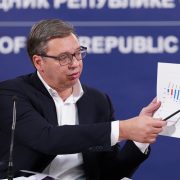 SRBIJA BEZ NEGATIVNOG RASTA NA GODIŠNJEM NIVOU Vučić: Bićemo prvi u Evropi