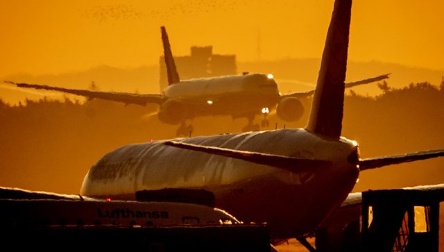 FLOTA OD 10 AIRBUS AVIONA OSTAJE PRIZEMLJENA Qatar Airways narednih nekoliko godina neće uzletati