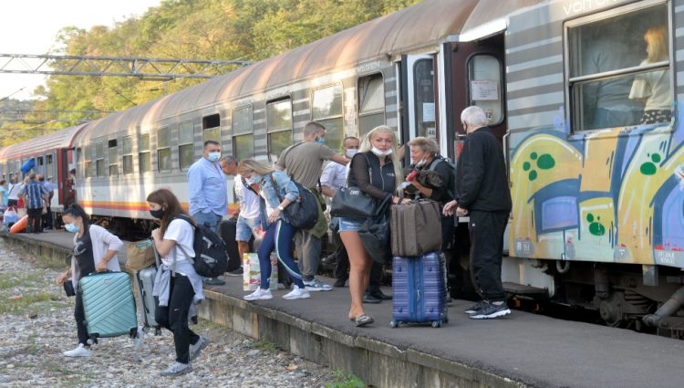Putovanje vozom od Beograda do Bara i dalje veoma popularno