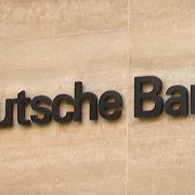Akcije Deutsche Bank izgubile 10 odsto vrednosti