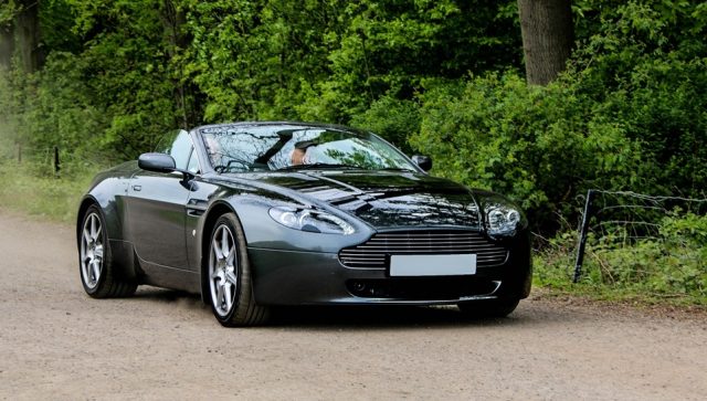 BRITANSKE AKCIJE ZA NEMAČKU TEHNOLOGIJU Mercedes preuzima 20 odsto Aston Martina