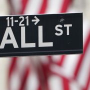 Wall Street pozitivno reagovao na podizanje kamatnih stopa