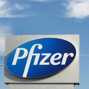 Pfizer će prodati četiri miliona pilula Paxlovida  siromašnijim zemljama