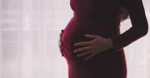 Trudnice i porodilje u začaranom krugu procedura