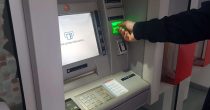 Bankomat u banci