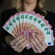 Mladim Hrvatima se plaća 25.000 evra da se vrate u zemlju
