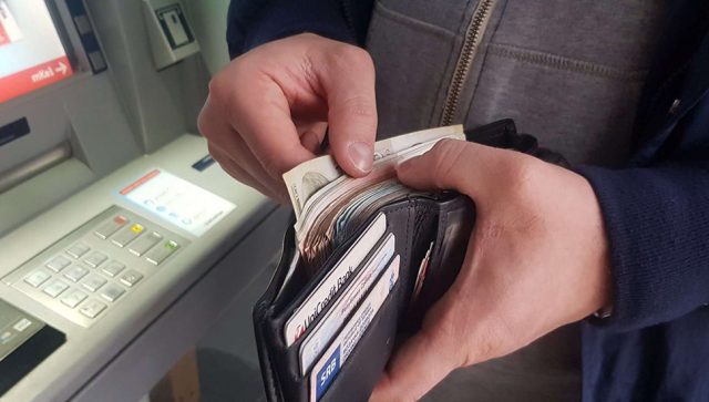 Banke u Srbiji pristale da „zamrznu“ cene platnih usluga u narednih godinu dana