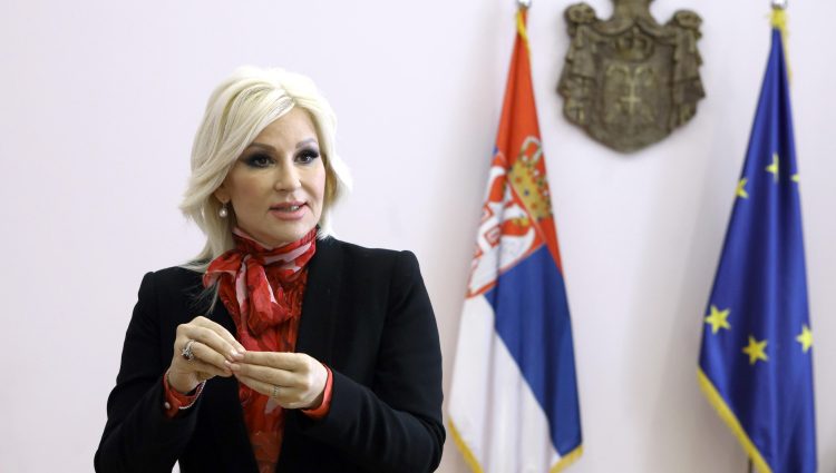 Ministarka Mihajlović: Cilj nam je da svaka kuća troši struju iz sopstvenih izvora