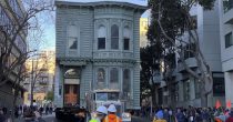 (VIDEO) Viktorijanska kuća "prošetala" do nove adrese u San Francisku