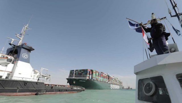 Postignut dogovor o obeštećenju za blokadu Sueckog kanala