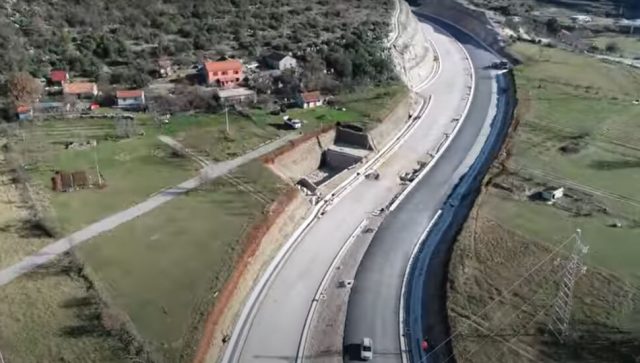 Novim crnogorskim auto-putem za prvi dan prošlo 18.000 vozila