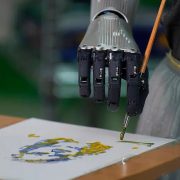 Digitalno umetničko delo robota prodato za skoro 700.000 dolara