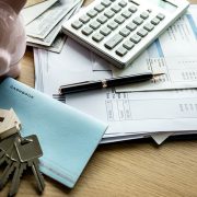 Ko ima pravo na oslobađanje ili umanjenje poreza pri promeni vlasništva nad nekretninom?
