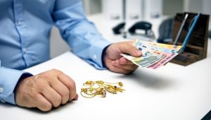 Snažan pad cene zlata nakon uzlaznog trenda tokom avgusta