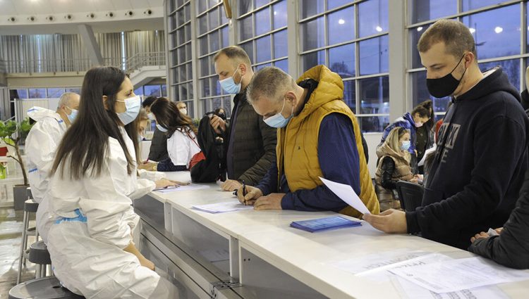 Ima prostora da vakcinacija u Srbiji postane obavezna za sve radnike