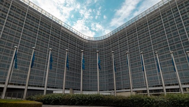 EU izuzela 10 velikih banaka iz trgovine obveznicama