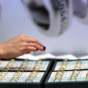 Svetska zlatara Pandora prestaje da koristi iskopano zlato i srebro