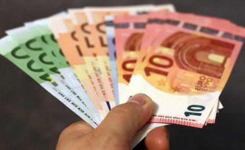 NBS ukinula proviziju za menjačke poslove