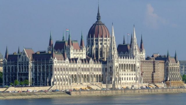 Oštar pad mađarske ekonomije